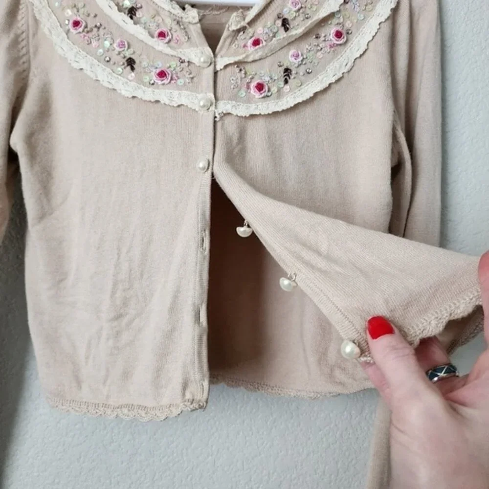 Y2K Coquette Cream Knit Cardigan Top with Floral Beading Pearls Sequins M - Picture 4 of 11